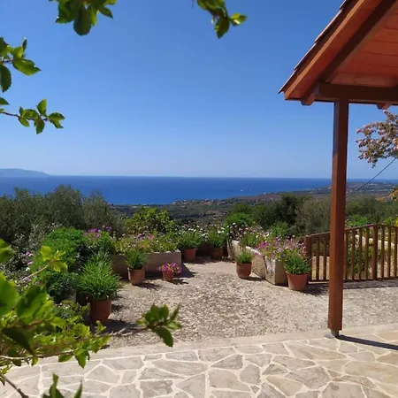 Tsapoula Holiday home